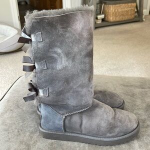 Ugg Bailey Bow tall boots. Grey. Size 7